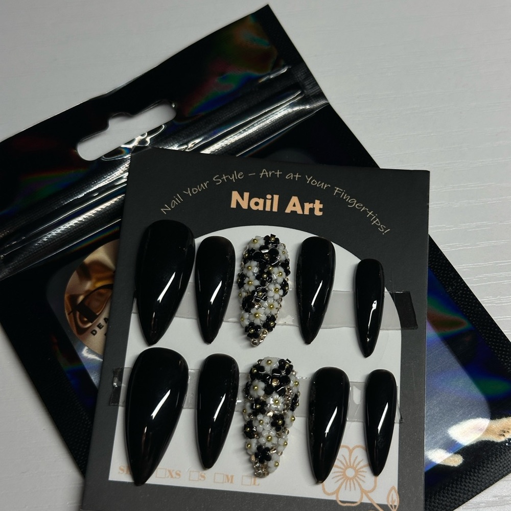 Black and Beaded Nail Art Set